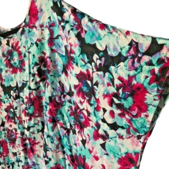 🌺NEW‼️EAST 5TH ABBY FLORAL MULTI SHORT SLEEVE OVERSIZED FLOWY BLOUSE TOP NWOT - Picture 3 of 7
